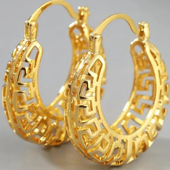 Gold Hoop Basket Earrings - Picture 2 of 2